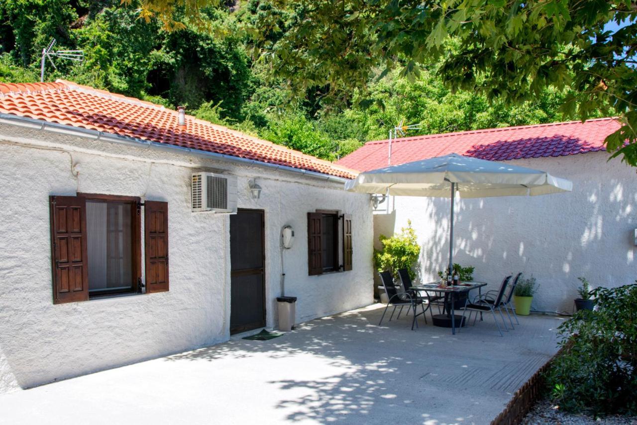 Summer House By The Sea Khorevtón Exterior foto